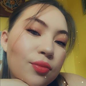 Meet your Posher, Esperanza